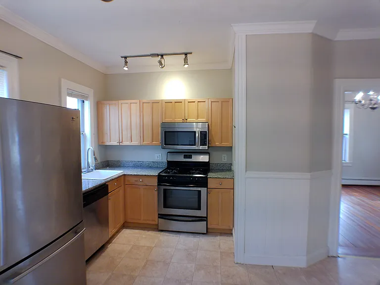 1303 Smith St #2 — Photo 8