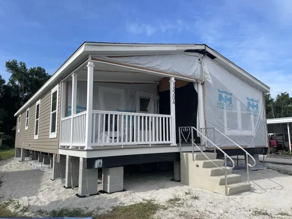13204 Grape Ave #217, Grand Island, FL 32735