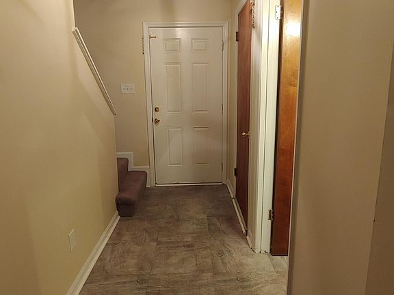 2nd image of 105 N Onsville Place
