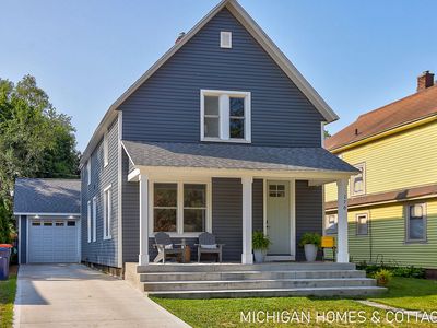 278 W 10th St, Holland, MI, 49423