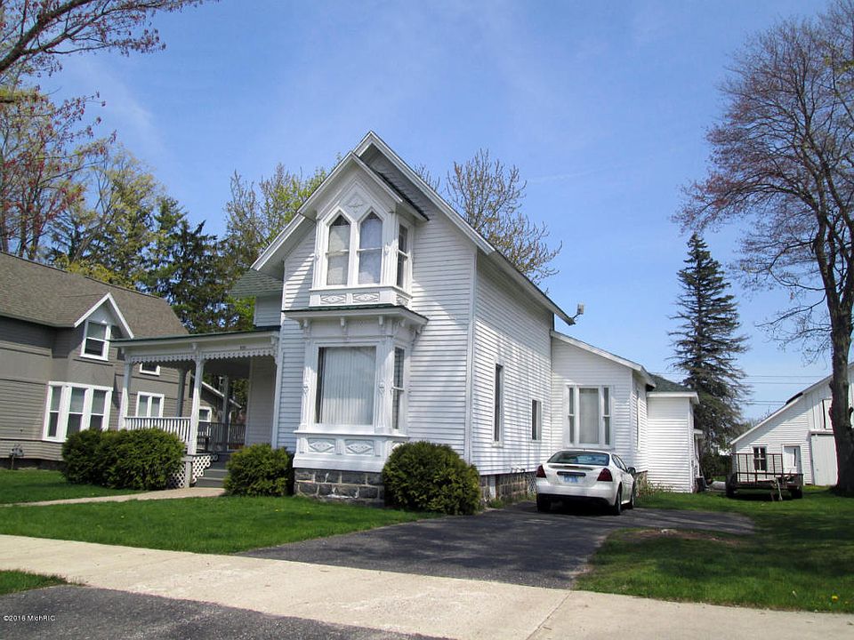 1st image of 221 Ives Ave