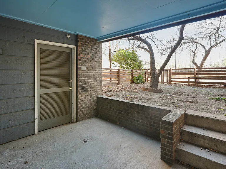 Nest on 30th Apartments — Photo 10