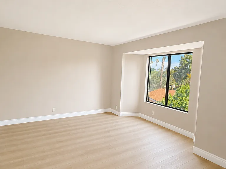 45 S Oak Ave #3 — Photo 6