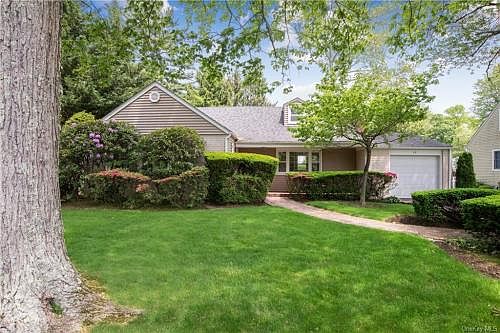 1st image of 37 Tintern Ln