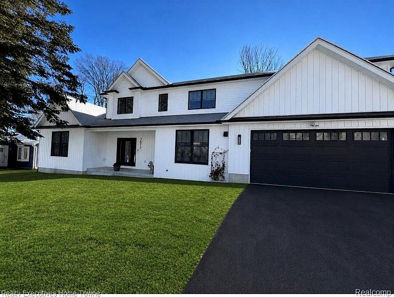 1st image of 3677 Ferndale Dr