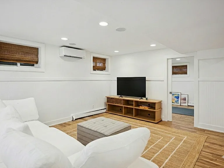 57 Seaview Ave — Photo 18