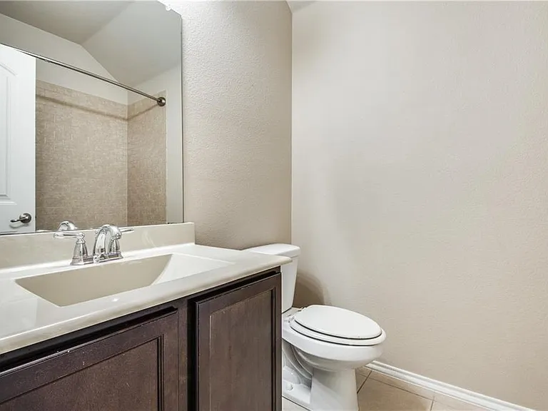 429 Roger Graves Cir — Photo 11