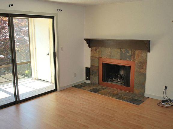 5th image of 1324 W Emerson St APT 305