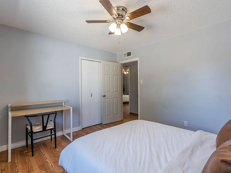 2817 Alcazar St NE — Photo 19