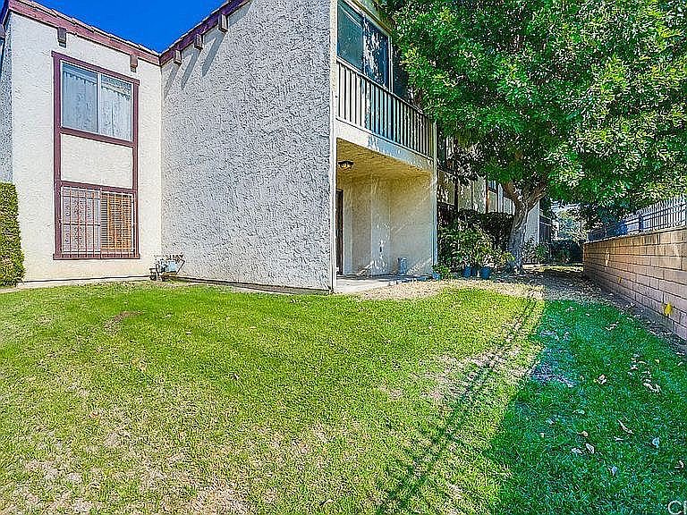 1st image of 4501 Peck Rd APT 2