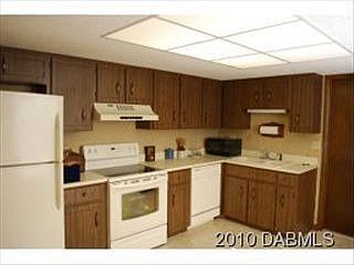 2nd image of 14 Maplewood Trl
