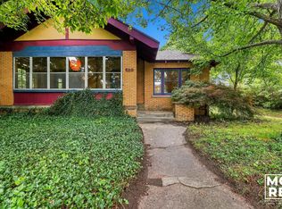 160 Burr Oak St NE, Grand Rapids, MI 49505