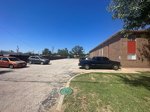 4th image of 3902 Sherwood Way