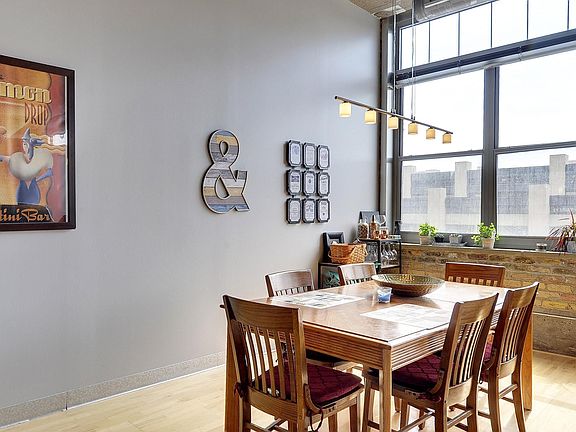3rd image of 521 7th St S #324
