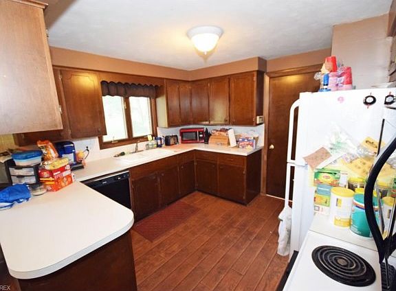 4th image of 5074 Elmwood St