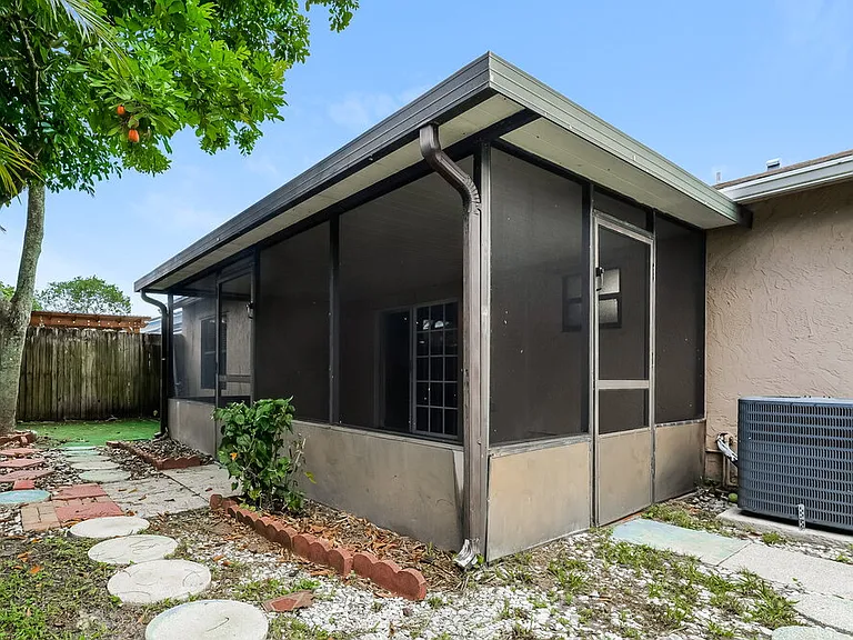 5872 Corson Pl — Photo 15