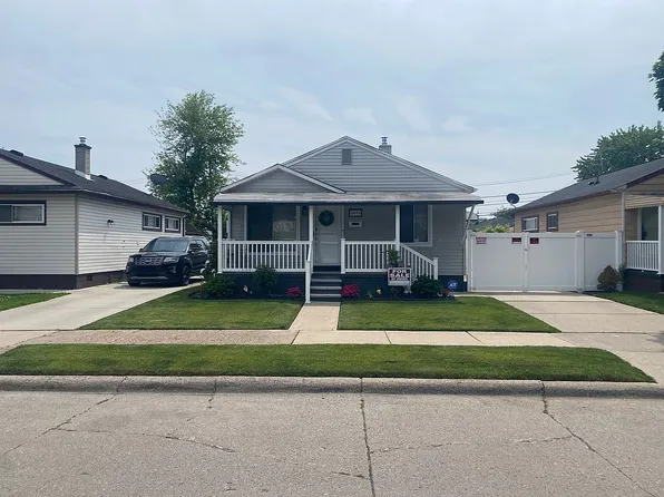 1571 University Ave, Lincoln Park, MI 48146