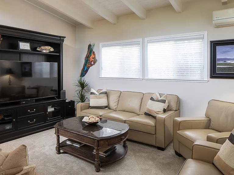2 N East San Carlos 12th Ave — Photo 4
