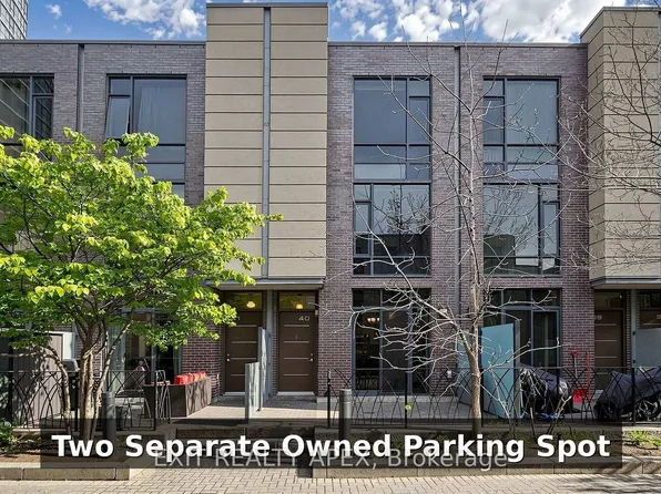 23 Valhalla Inn Rd Townhouse 40, Toronto, ON M9B 0B3