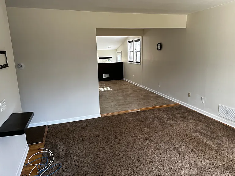 97 Locust Park — Photo 3