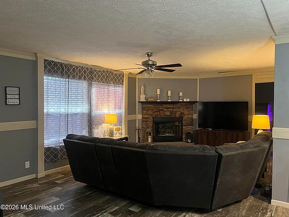 2nd image of 9107 Myrleville Rd