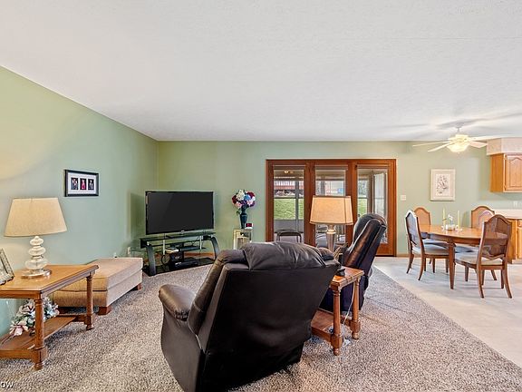 3rd image of 193 Park Place Dr