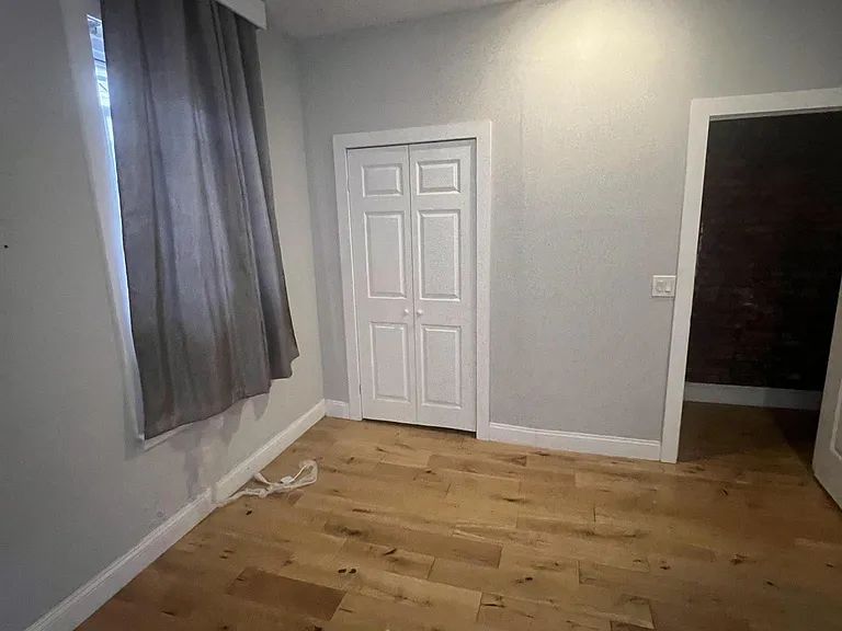 500 N 34th St #1 — Photo 10
