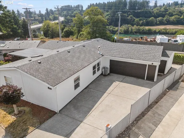 16435 Stitt Ln, Brookings, OR 97415