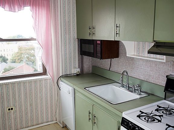 2nd image of 8811 Bergenline Ave APT 72