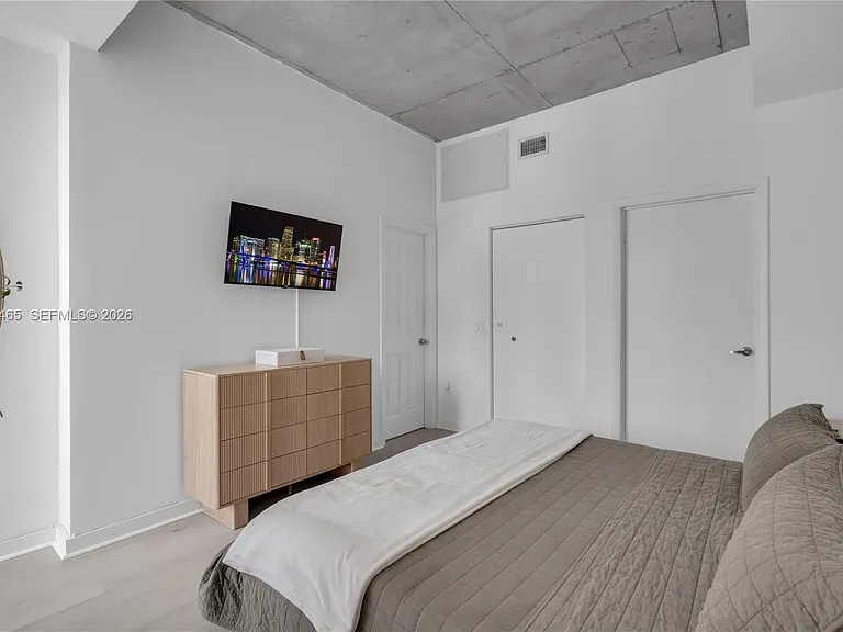 151 SE 1st St #2109 — Photo 11