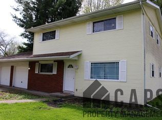 313 E Holley Dr, Kentland, IN 47951