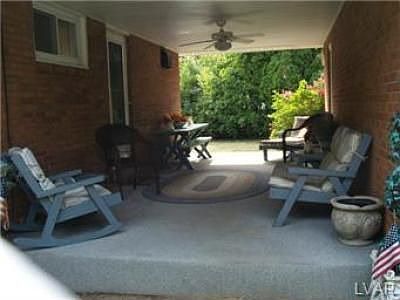 2nd image of 3521 Lord Byron Dr