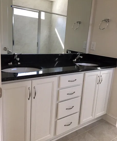 312 Lionel St — Photo 11