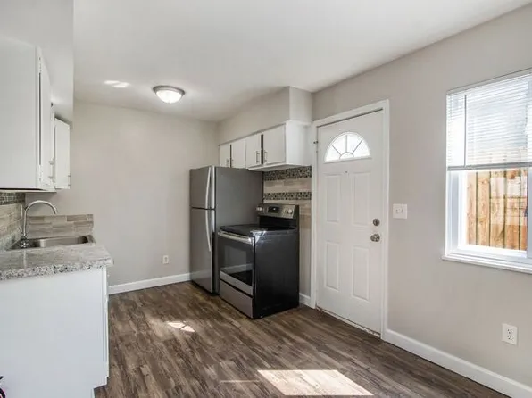 444 Garland St #2, Kalamazoo, MI 49001
