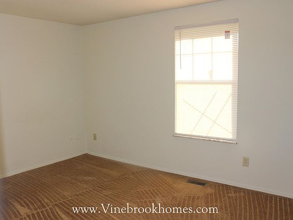 4th image of 8821 Foxgate Ct