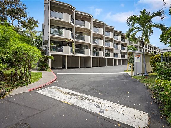 2nd image of 75-5669 Kuakini Hwy #1304