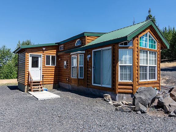 3rd image of 800 Dale Dr