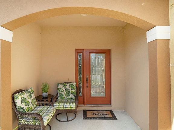 2nd image of 608 Venice Pl
