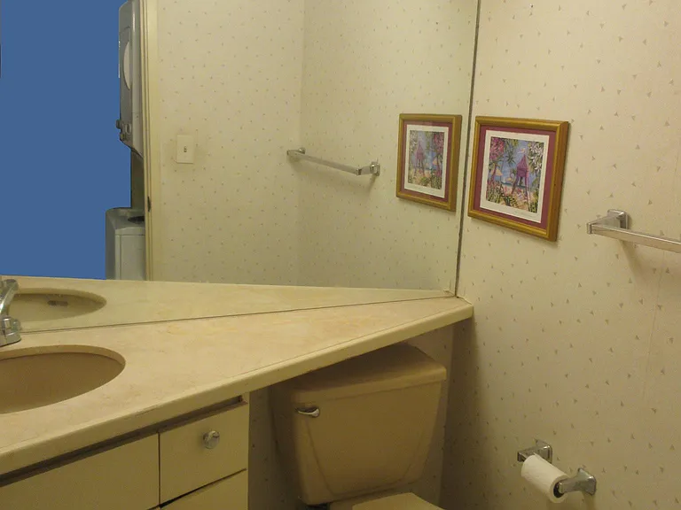 1088 Bishop St #1123 — Photo 10
