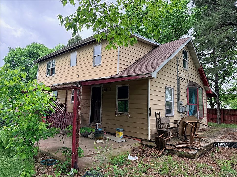 1st image of 1409 N Spring Rd