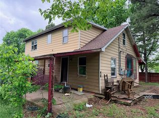 1409 N Spring Rd, Harrison, AR 72601