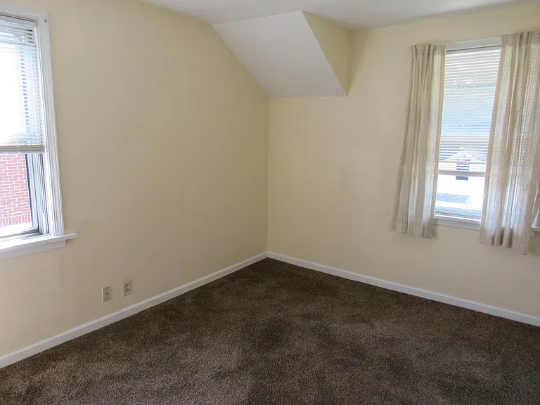 434 Sumatra Ave — Photo 10