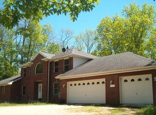 2185 S Hacker Rd, Brighton, MI 48114