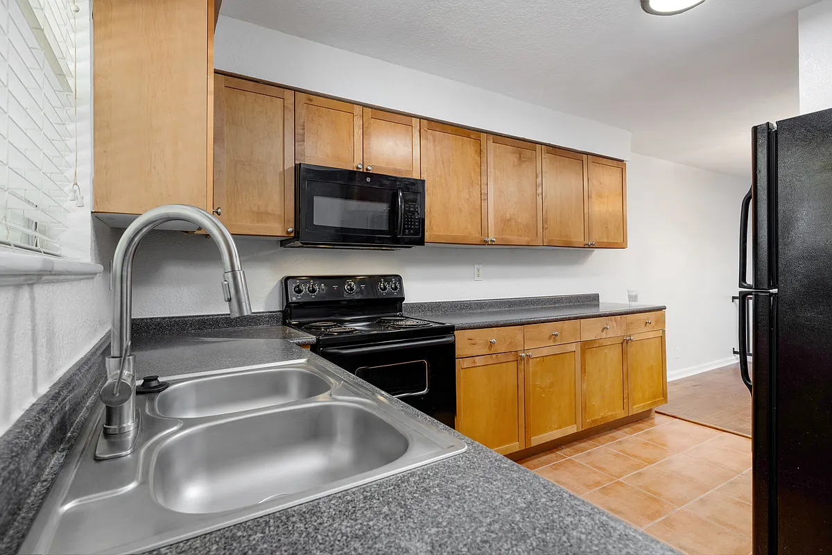 Building Photo - 726 E Michigan St #157