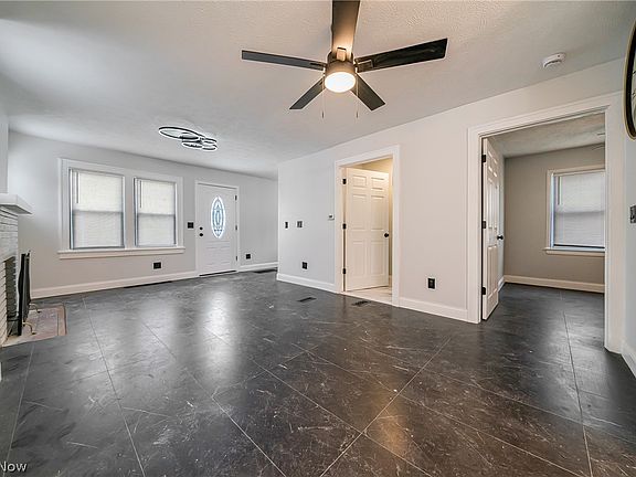 5th image of 17005 Mapleboro Ave
