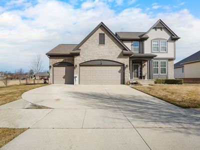 53501 Mary Ann Ln, New Baltimore, MI, 48047