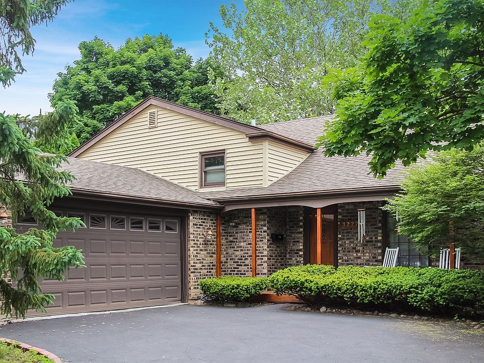 1st image of 3227 N Volz Dr E