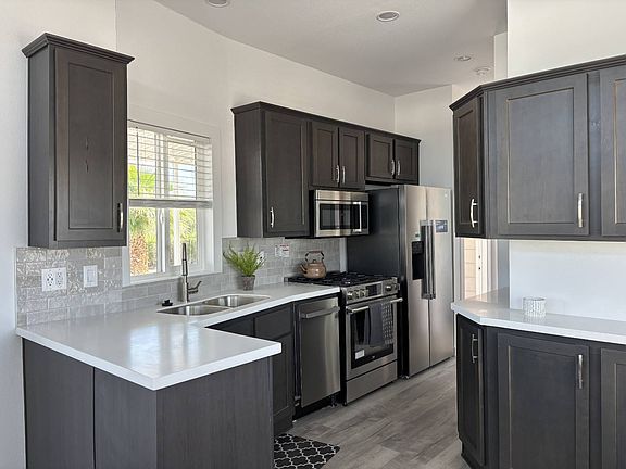 3rd image of 13502 N Frontage Rd #180