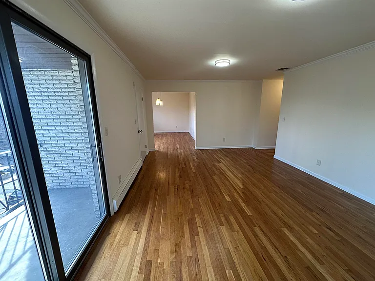 407 Jane St #2 — Photo 6