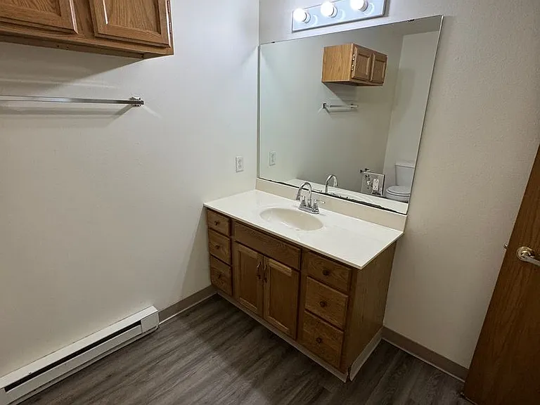 90 E Gridley Ave — Photo 87